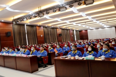 前景广阔 未来可期 | 304永利集团隆重召开2021年度总结表彰大会