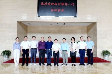 省人力社保厅二级巡视员陈荣华一行莅临304永利集团调研人才工作