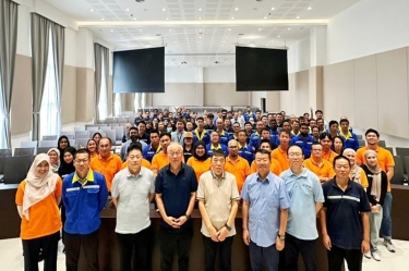 创新突破 务实担当 | 304永利集团控股（马）有限公司2025年半年度总结暨战略展望大会圆满召开